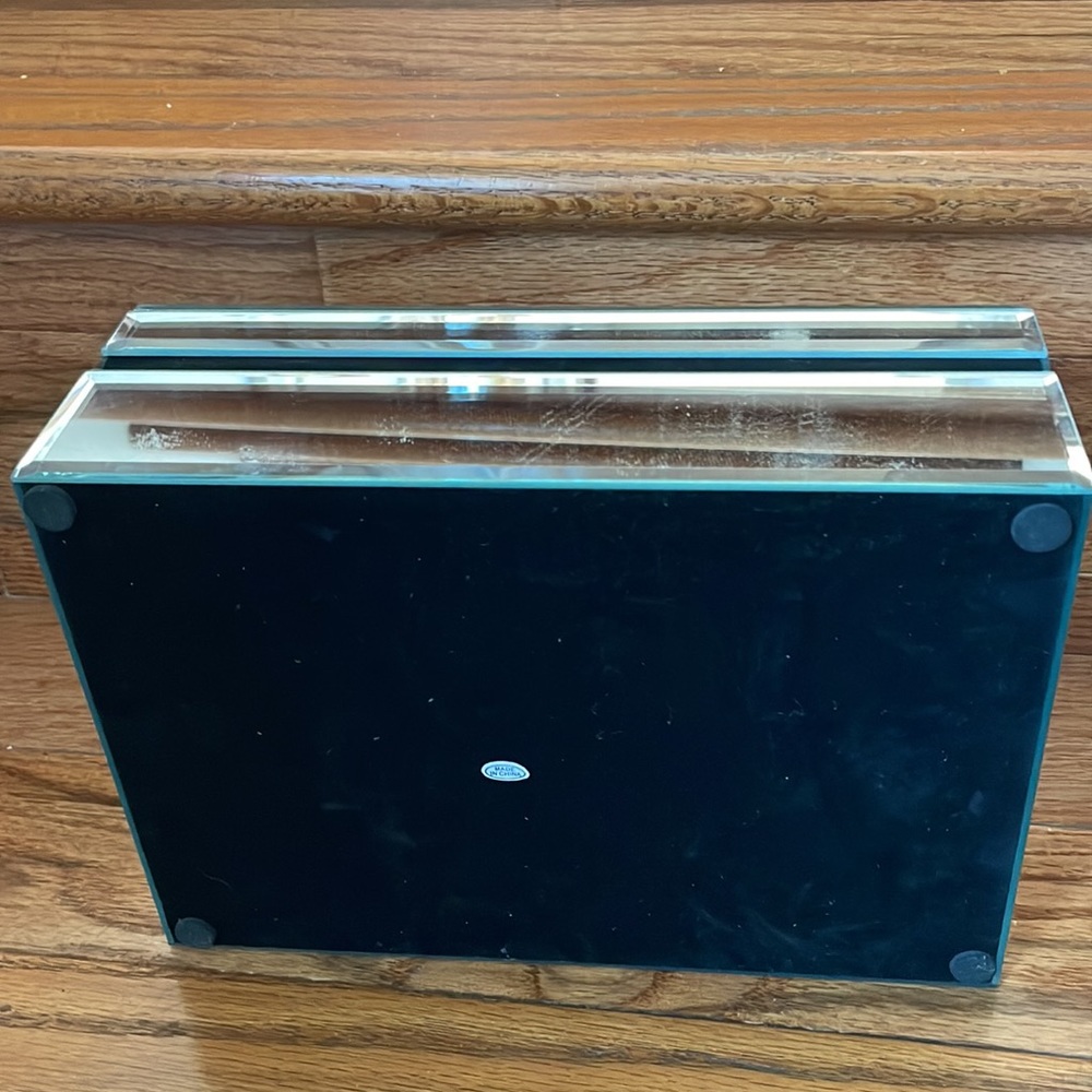 Classic Celebrations Personalized Mirrored Jewelry Box - Picture 5 of 12